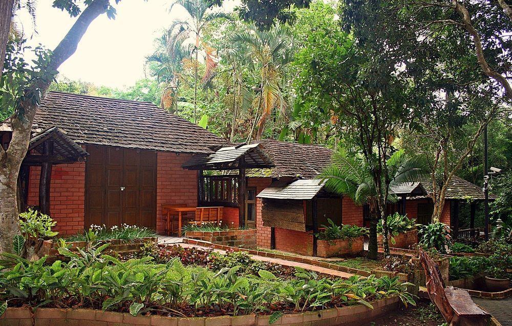 Phu Ing Fah Resort 班彭阳奈 外观 照片