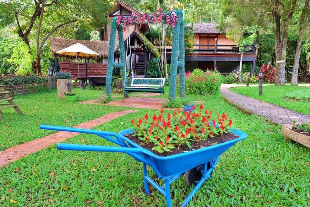 Phu Ing Fah Resort 班彭阳奈 外观 照片