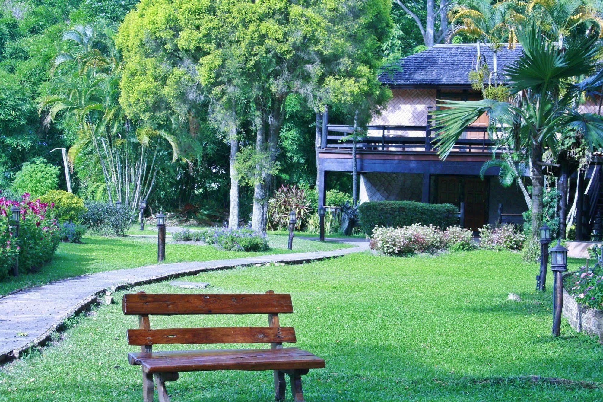 Phu Ing Fah Resort 班彭阳奈 外观 照片