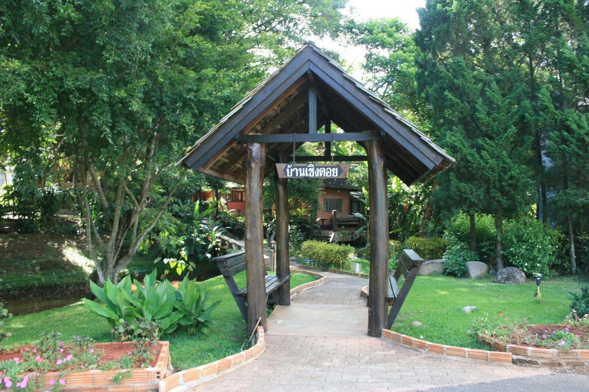 Phu Ing Fah Resort 班彭阳奈 外观 照片